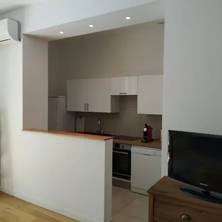 F3 Plein Centre, Refait A Neuf, 50 M Des Plages Apartment *